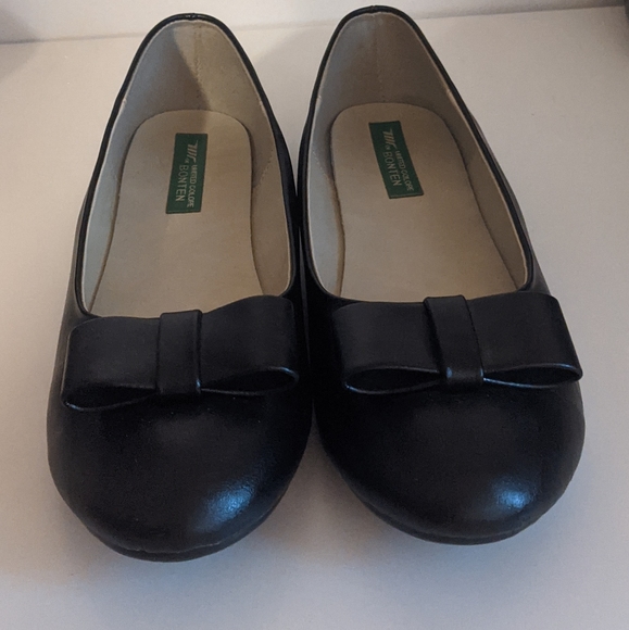 United Colors of Bonten flats - Picture 3 of 8